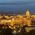 Apartamento On Gellért Hill Downtown With Free Garage&castle View