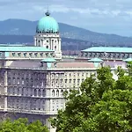 On Gellert Hill Downtown With Free Garage & Castle View 아파트 부다페스트