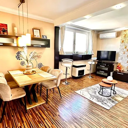 On Gellert Hill Downtown With Free Garage & Castle View * Budapest