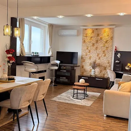 On Gellért Hill Downtown With Free Garage&castle View *