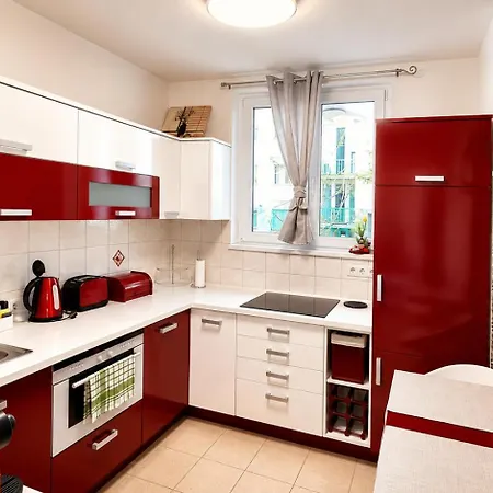 On Gellert Hill Downtown With Free Garage & Castle View * Boedapest