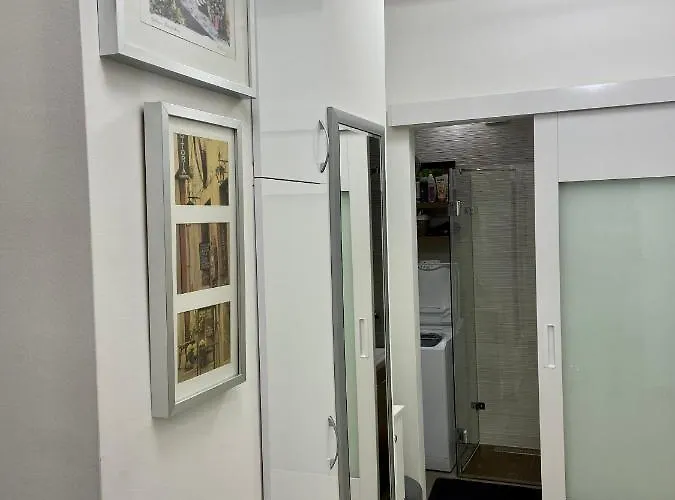 On Gellert Hill Downtown With Free Garage & Castle View Apartament *