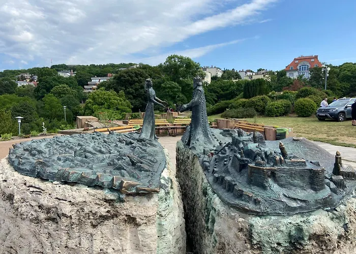 On Gellert Hill Downtown With Free Garage & Castle View Apartament *