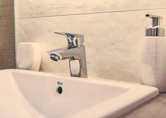 Apartament On Gellert Hill Downtown With Free Garage & Castle View *